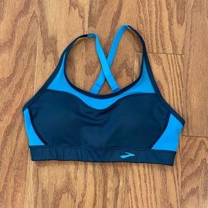NWOT - Brooks Cross-back, Adjustable Sports Bra